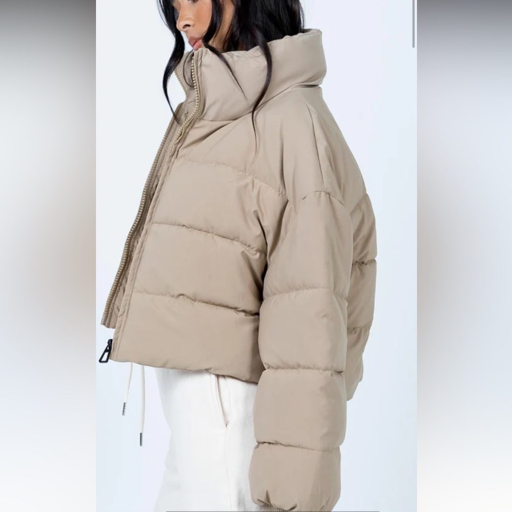 NWT Princess Polly GEORGIA Oversized Cropped Puffer Jacket BEIGE Size 6